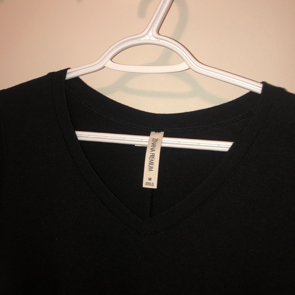 Casual V-Neck T-Shirt dress - Picture 2 of 4